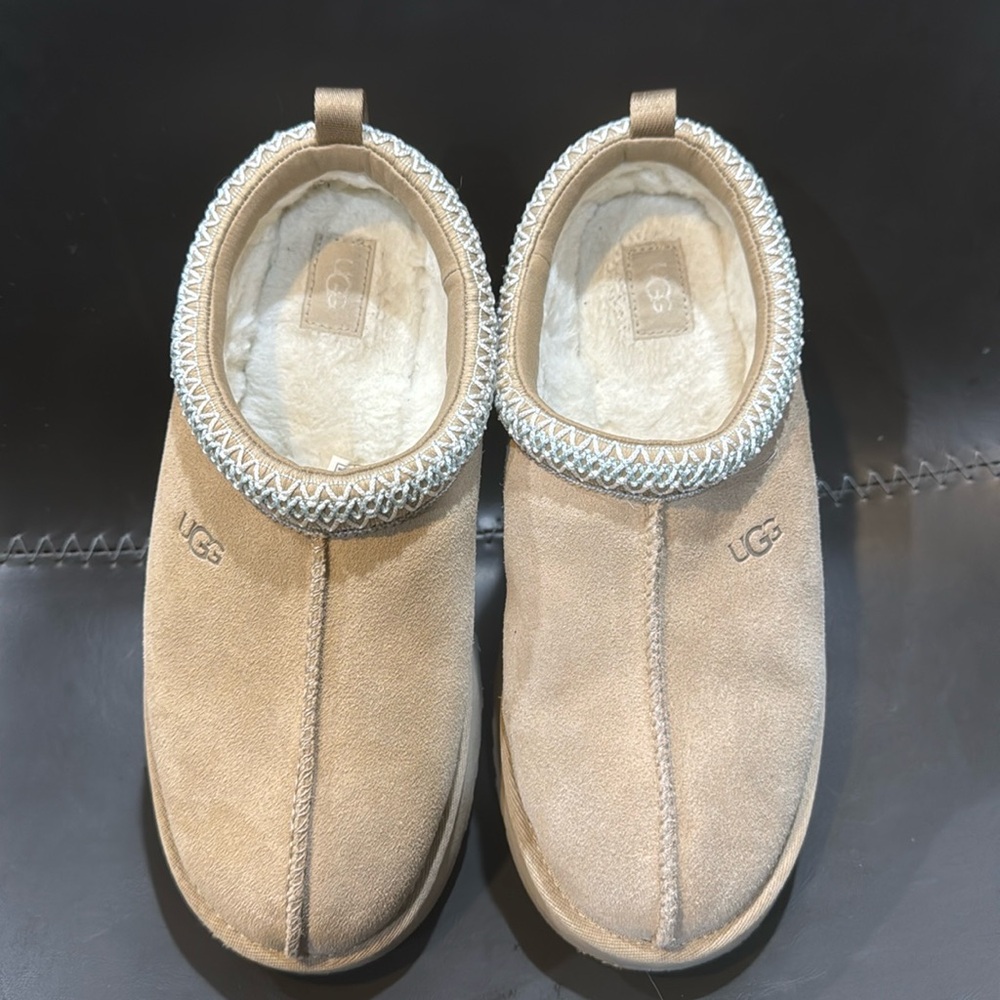UGG Women’s Tasman slipper